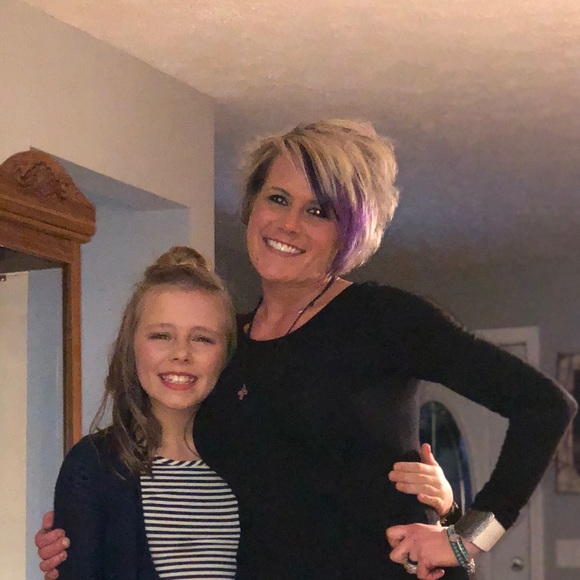 Meet your Posher, Heather - Picture 3 of 8